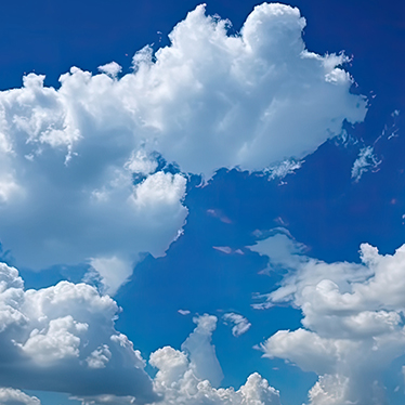 Abbildung eines Himmels mit voluminösen Wolken